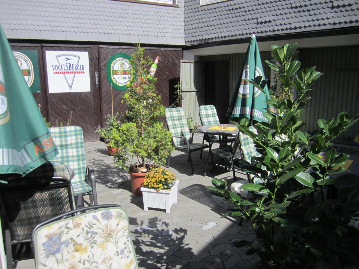 Restaurant / Pension Mainzer Tor Alsfeld Exterior foto