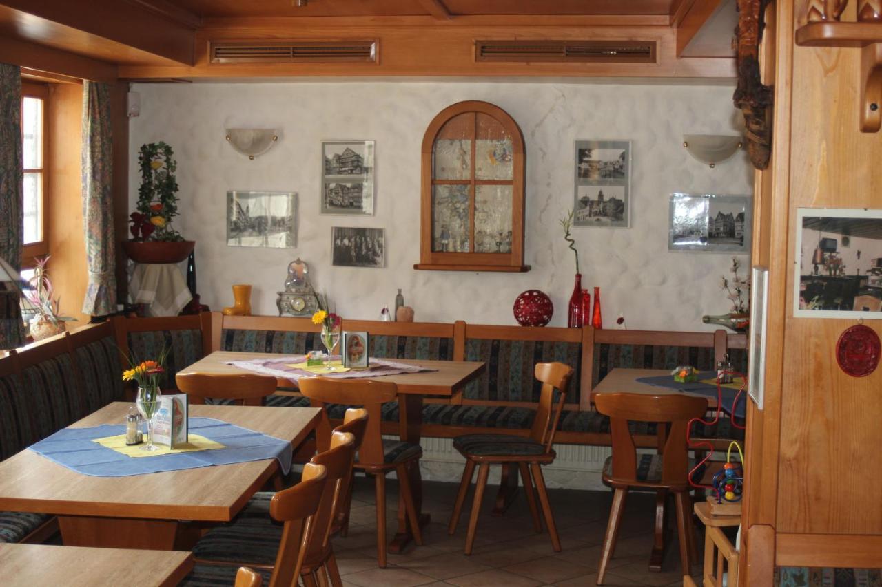 Restaurant / Pension Mainzer Tor Alsfeld Exterior foto