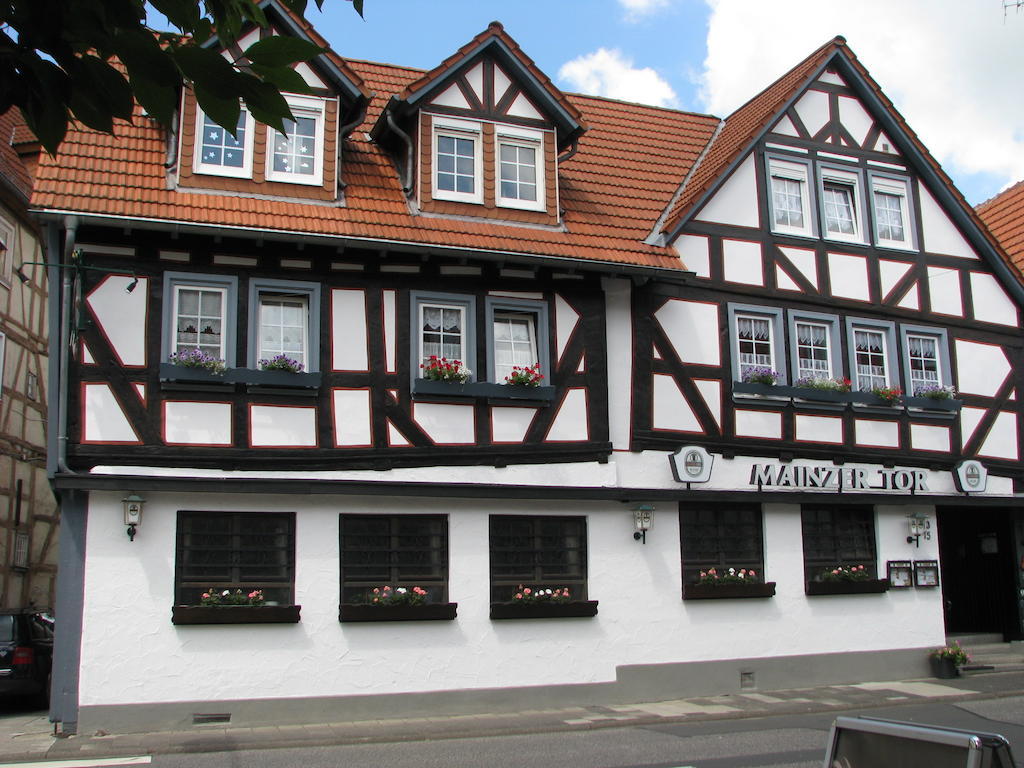 Restaurant / Pension Mainzer Tor Alsfeld Exterior foto